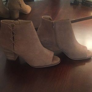 Lucky you in Lucky Brand 8.5